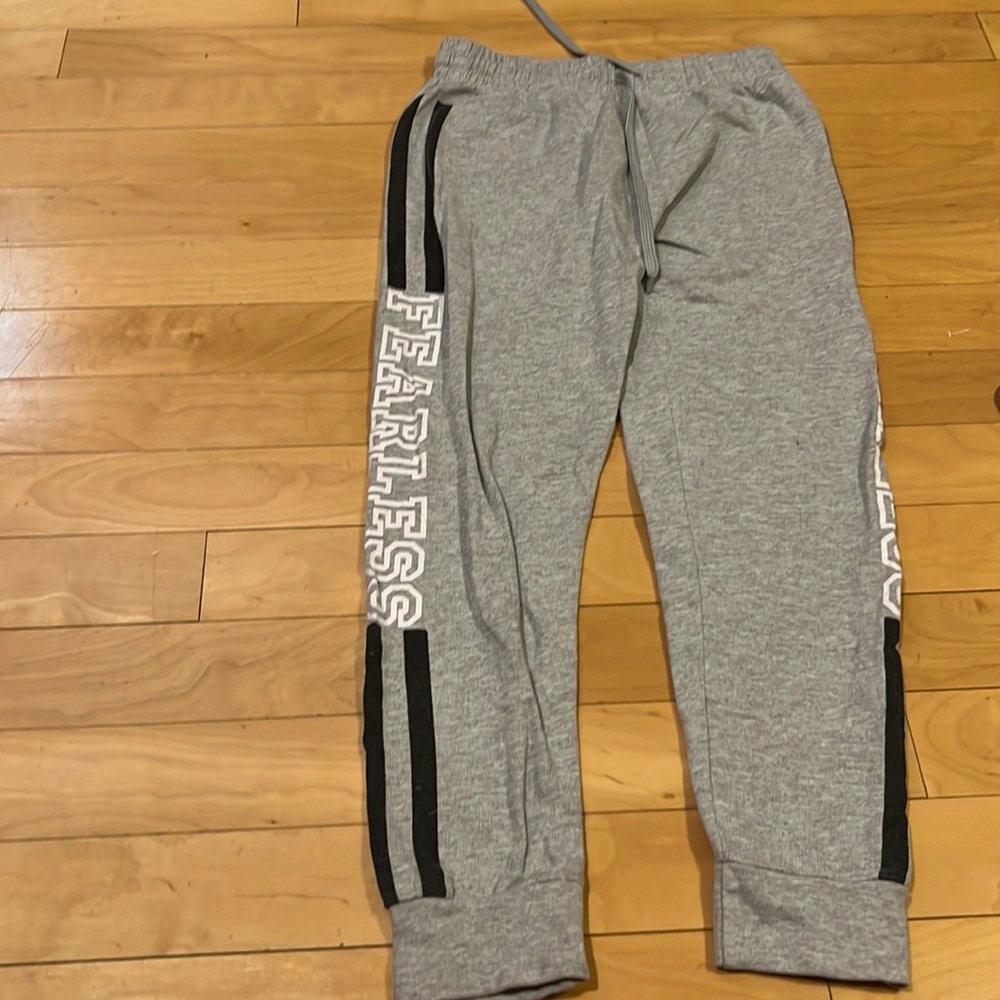 Grey fearless sweatpants size medium for kids